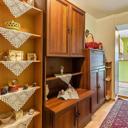Nice Apartment In Premantura With Wifi エクステリア 写真