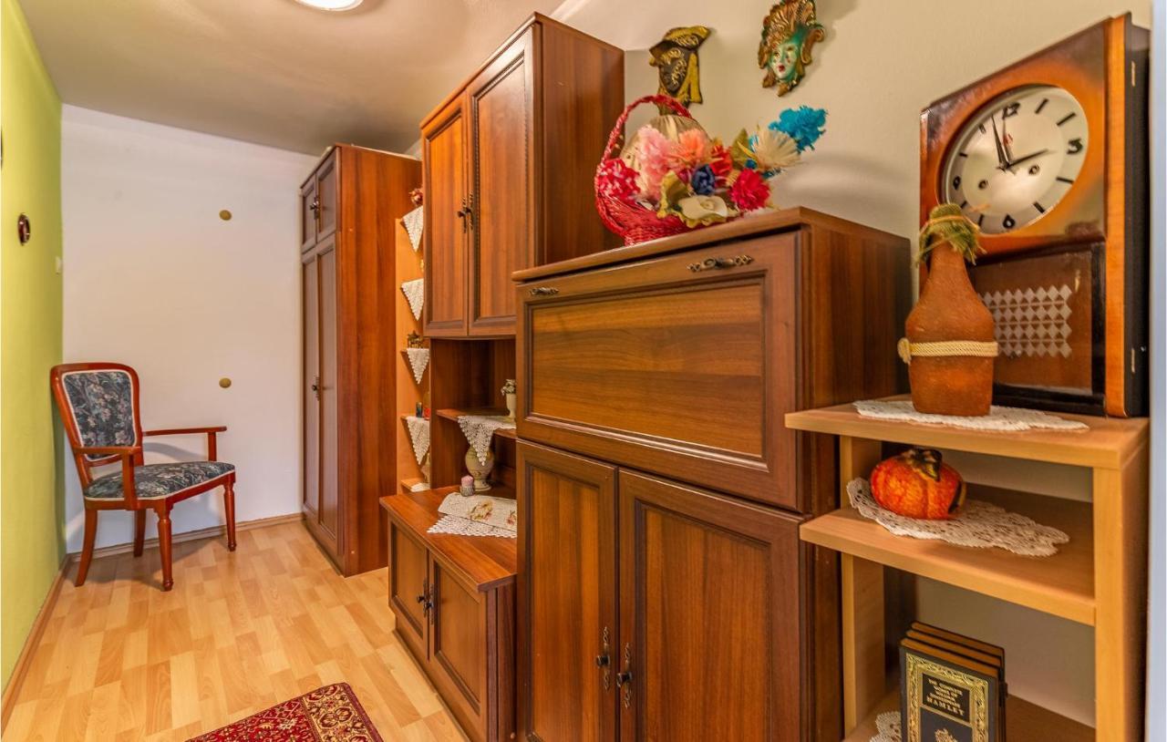 Nice Apartment In Premantura With Wifi エクステリア 写真