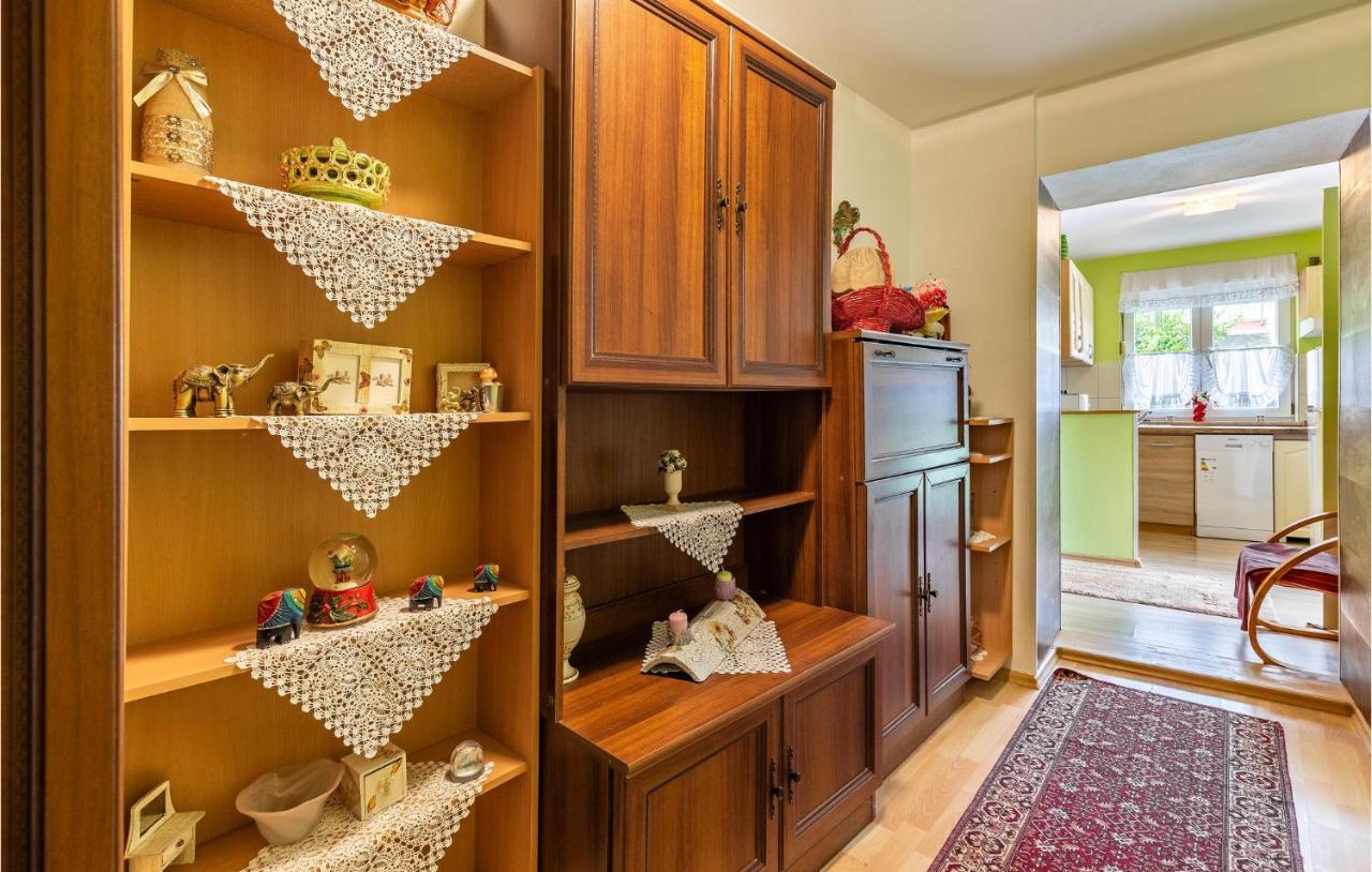 Nice Apartment In Premantura With Wifi エクステリア 写真